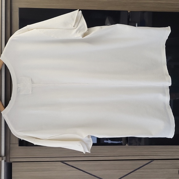 🌻NWOT) "Sunflower tee" By"we the free" 🌻 - Picture 11 of 16